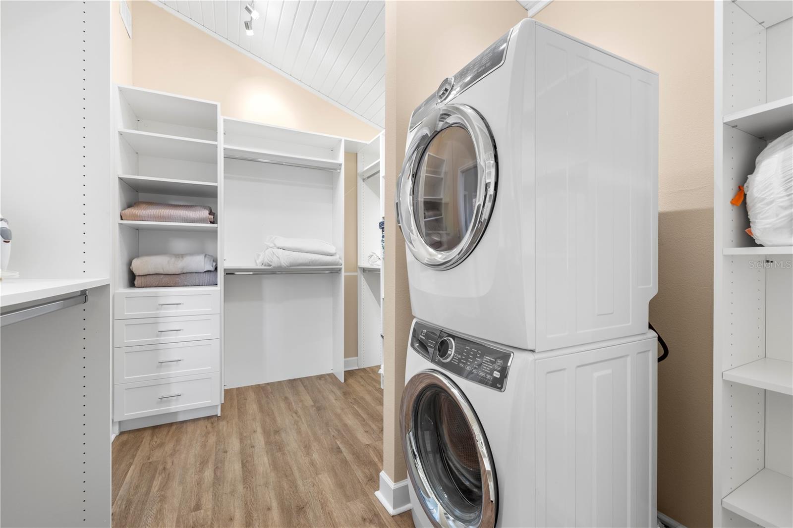 5169 OXFORD DR, SARASOTA, FL, 34242