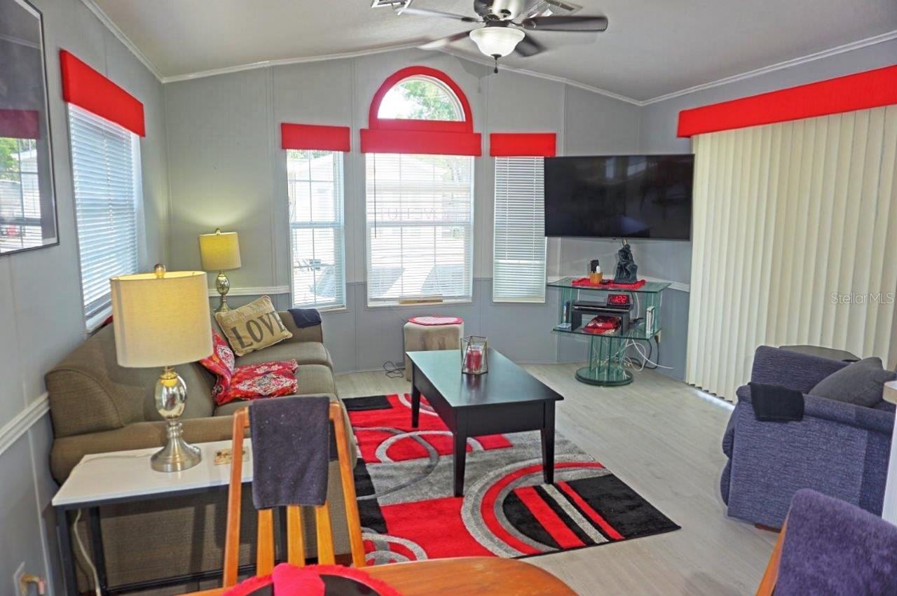 21183 LAZY DAYS CIR, LUTZ, FL, 33558