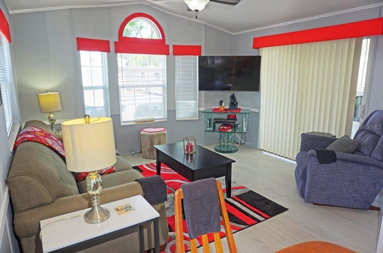 21183 LAZY DAYS CIR, LUTZ, FL, 33558