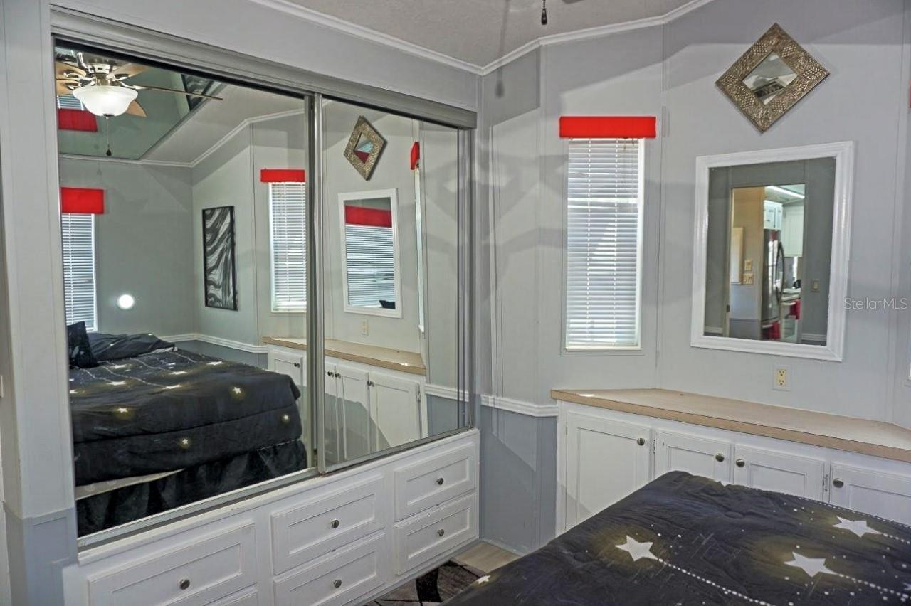 21183 LAZY DAYS CIR, LUTZ, FL, 33558