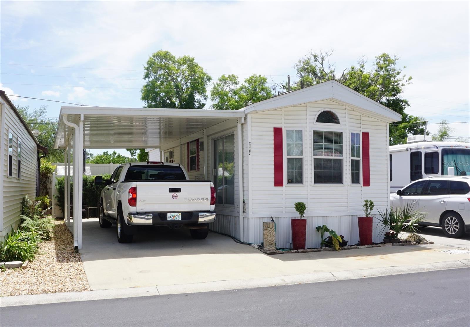 21183 LAZY DAYS CIR, LUTZ, FL, 33558