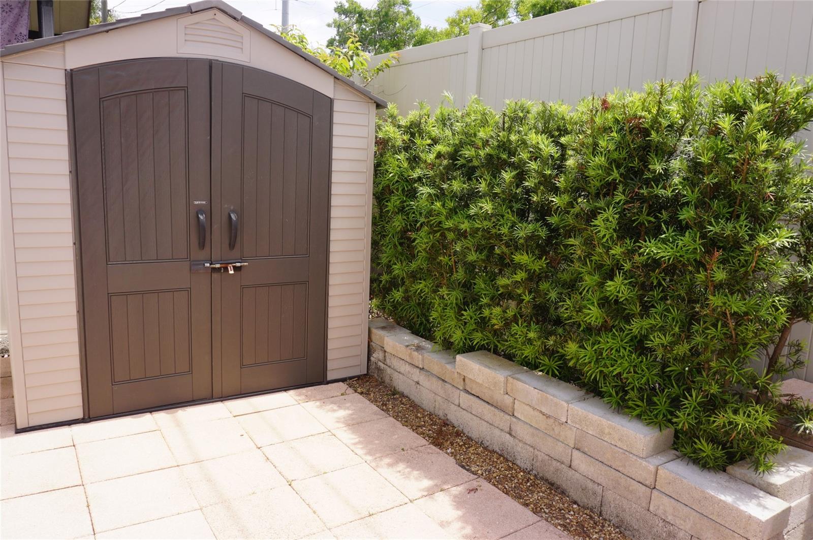 21183 LAZY DAYS CIR, LUTZ, FL, 33558