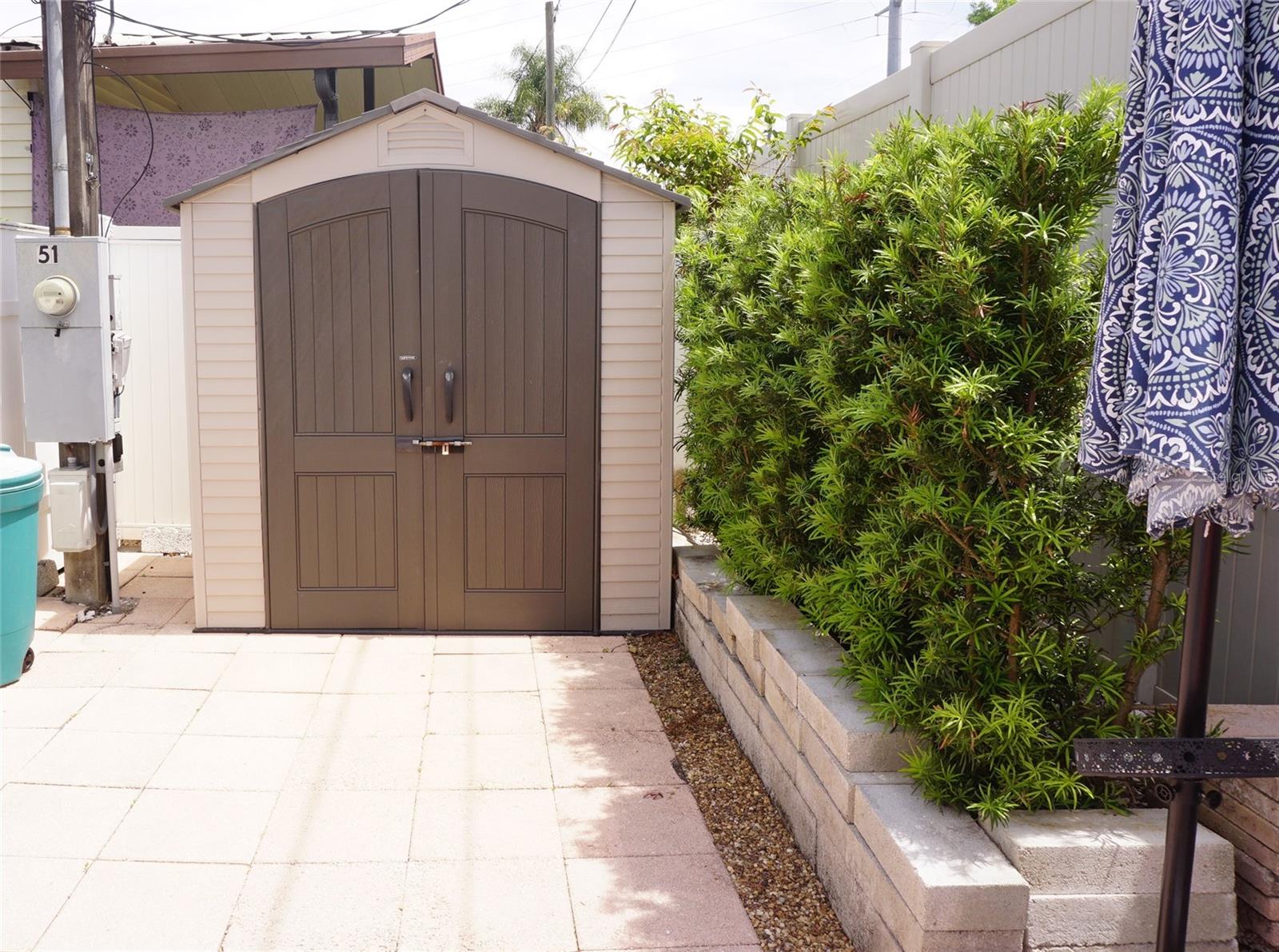 21183 LAZY DAYS CIR, LUTZ, FL, 33558