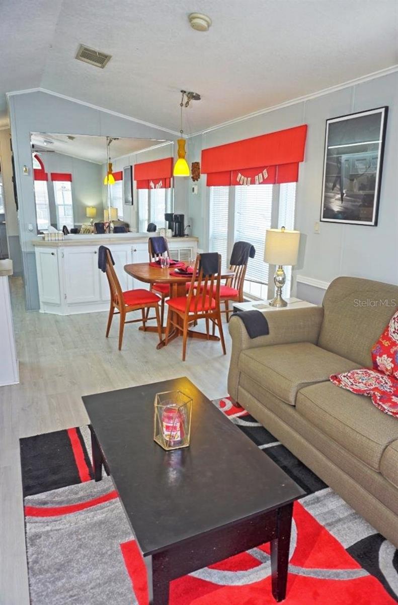 21183 LAZY DAYS CIR, LUTZ, FL, 33558