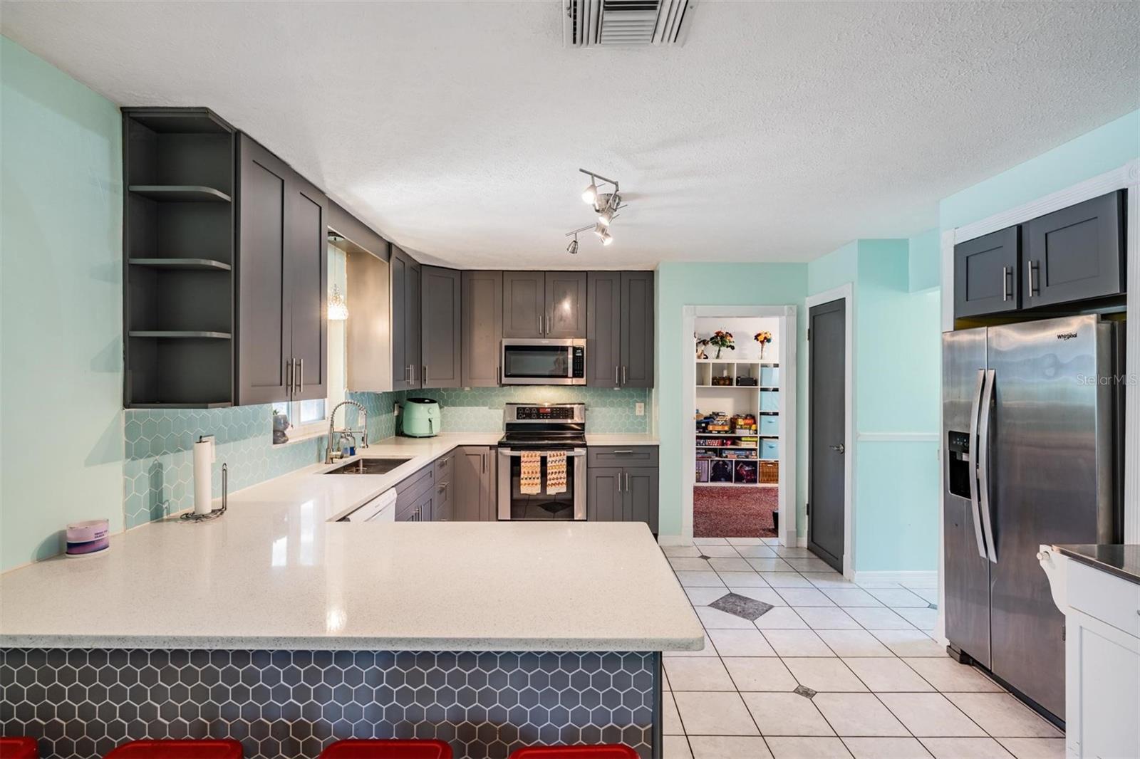 2522 E 149TH AVE, LUTZ, FL, 33559