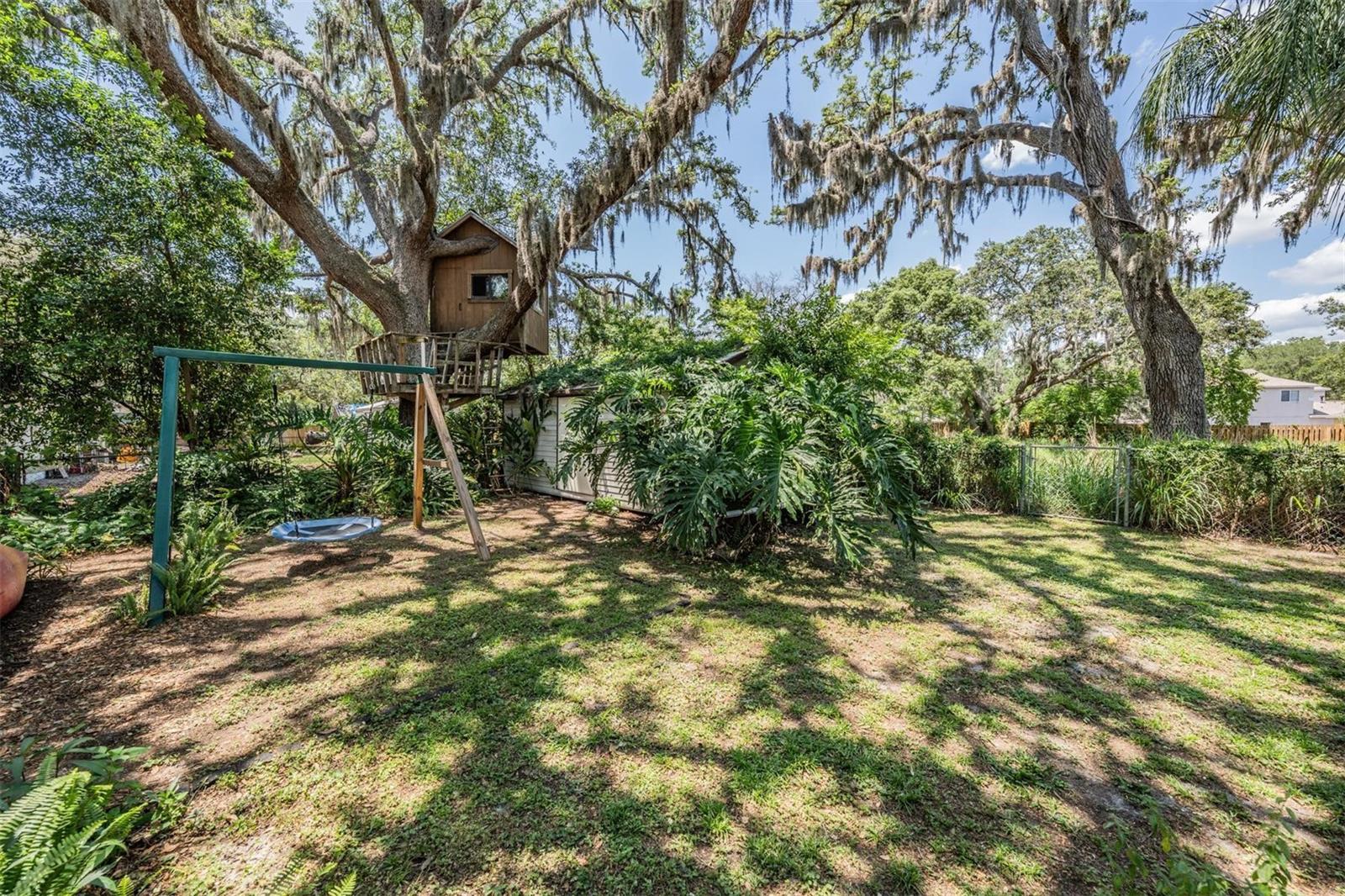 2522 E 149TH AVE, LUTZ, FL, 33559