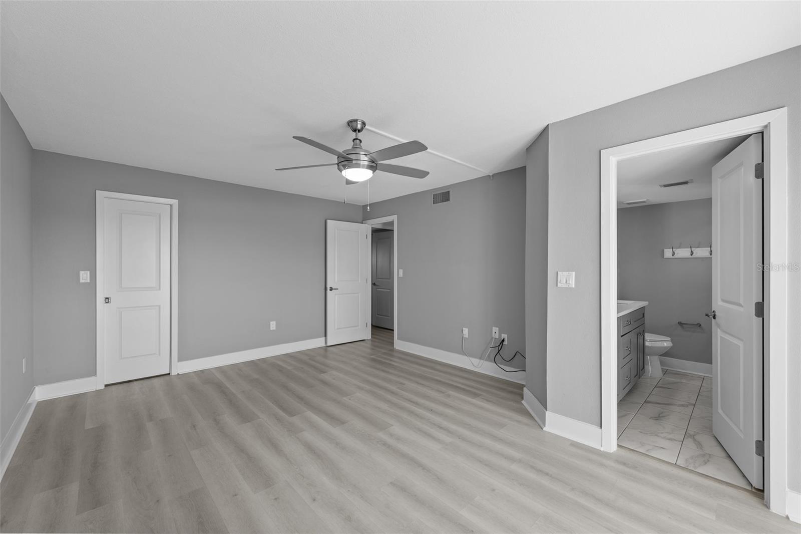 4775 COVE CIR #103, ST PETERSBURG, FL, 33708