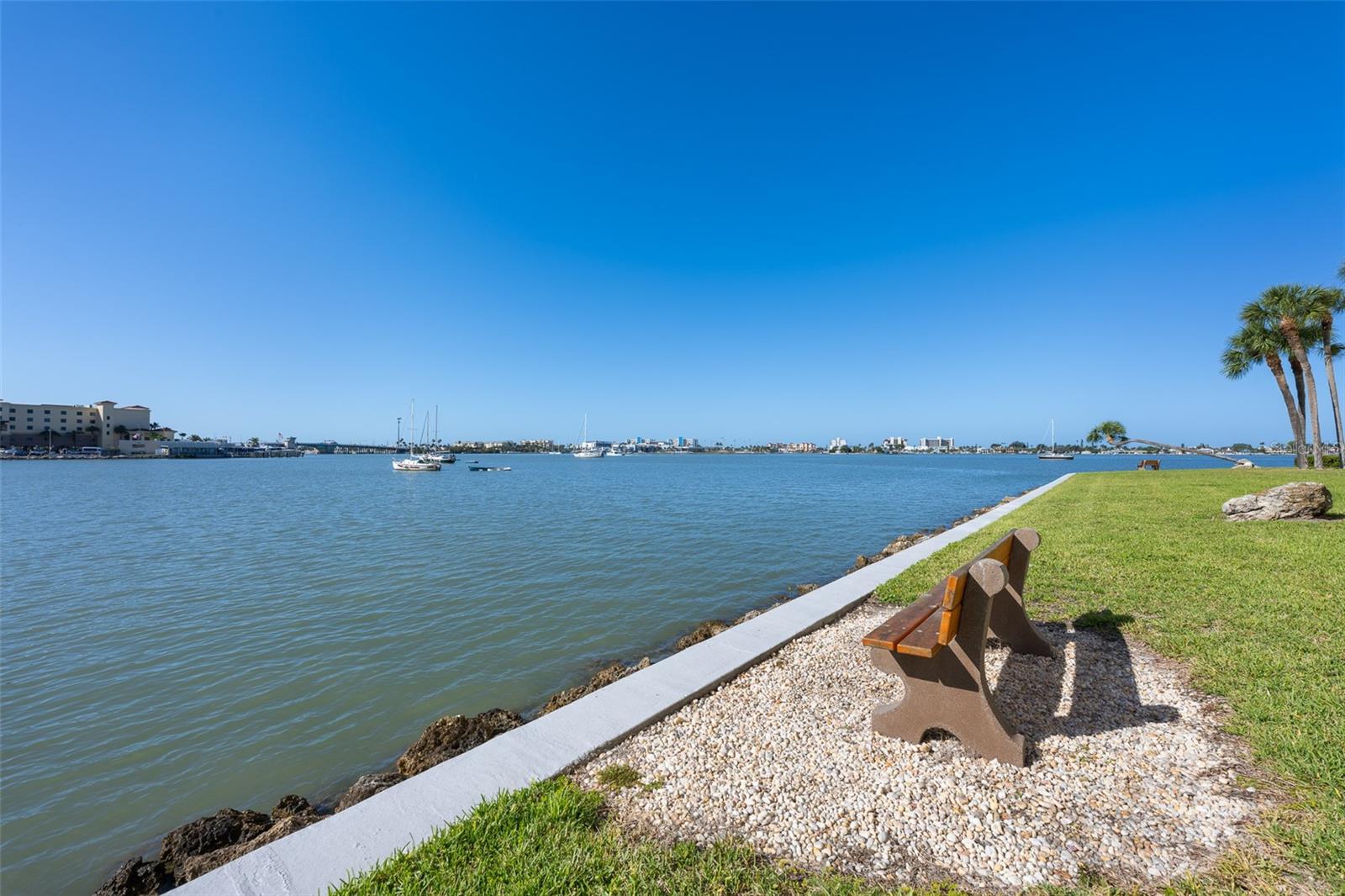 4775 COVE CIR #103, ST PETERSBURG, FL, 33708