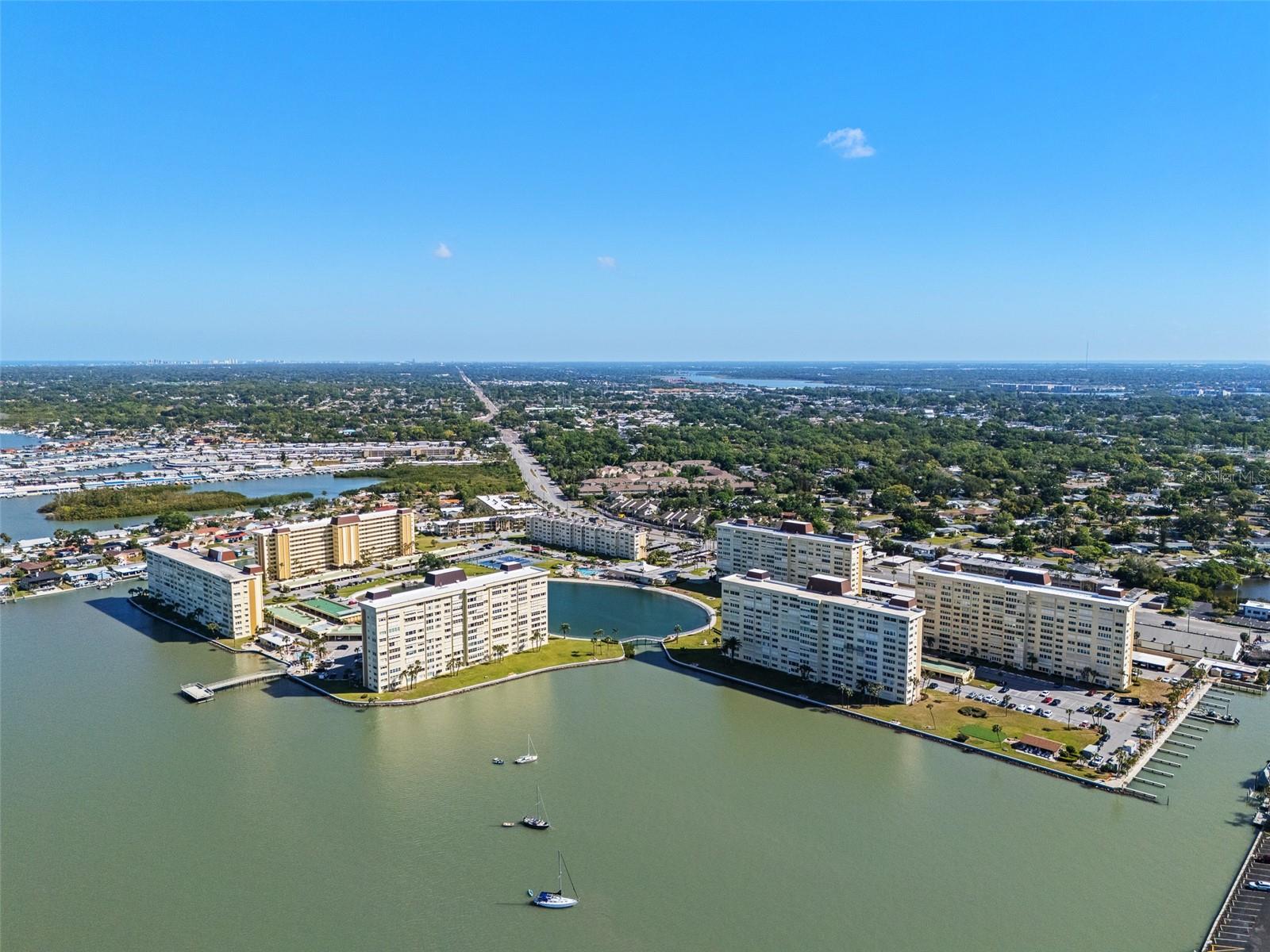 4775 COVE CIR #103, ST PETERSBURG, FL, 33708