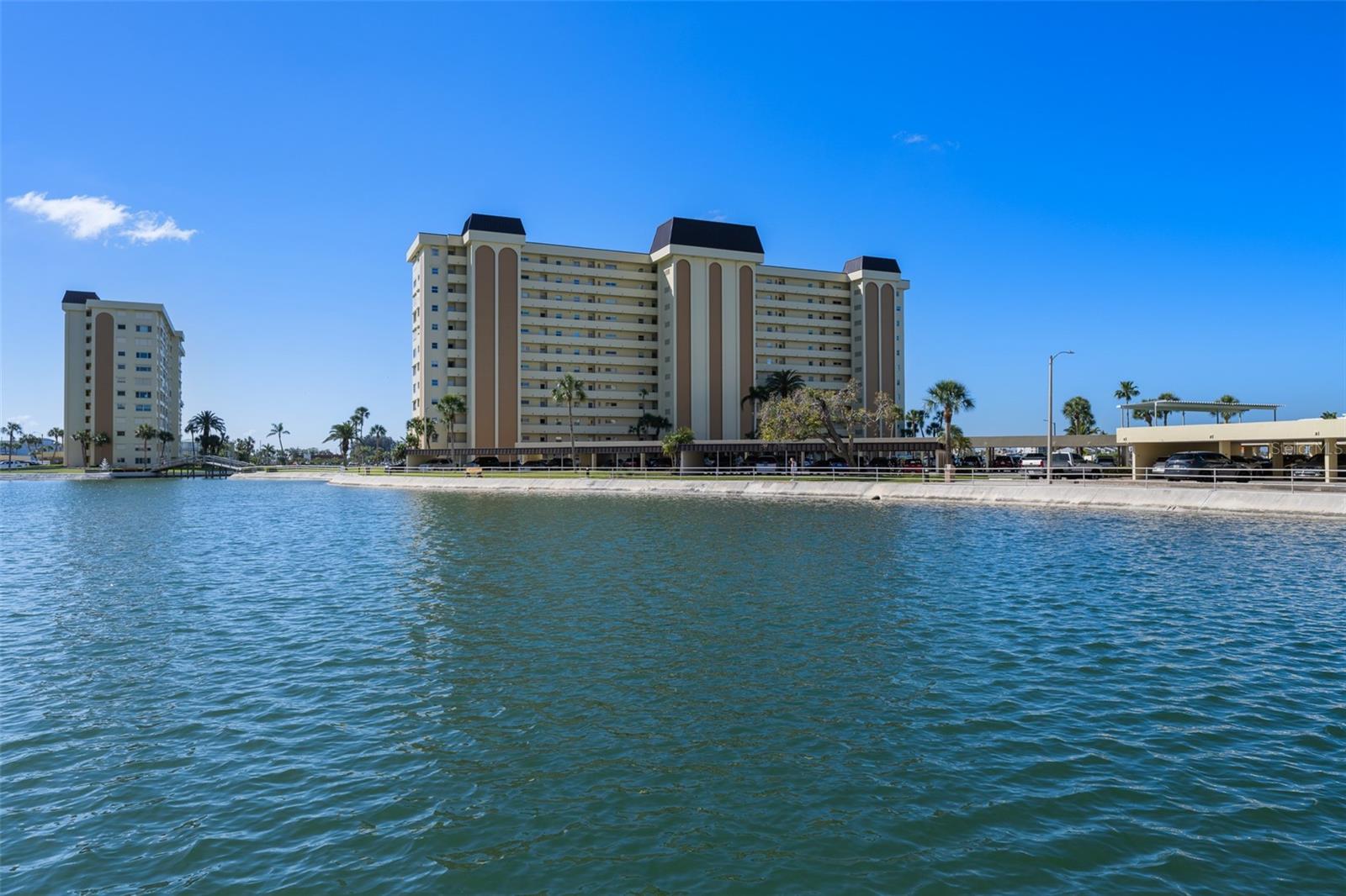 4775 COVE CIR #103, ST PETERSBURG, FL, 33708