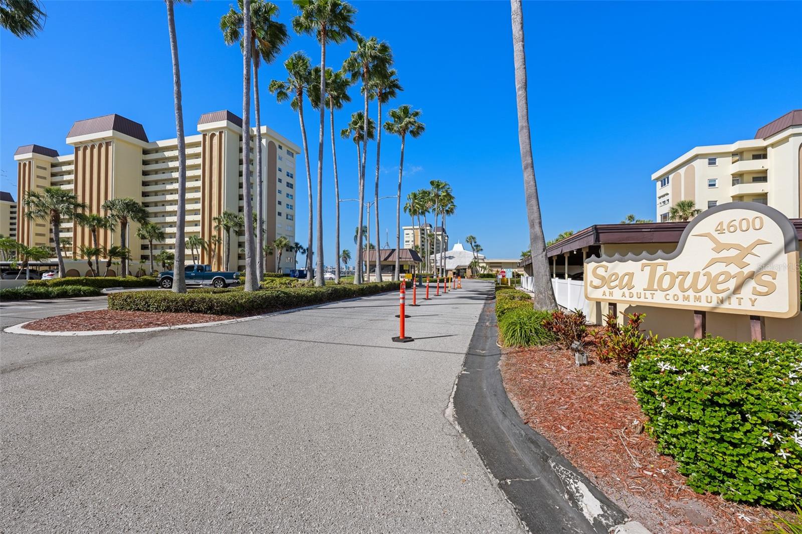 4775 COVE CIR #103, ST PETERSBURG, FL, 33708