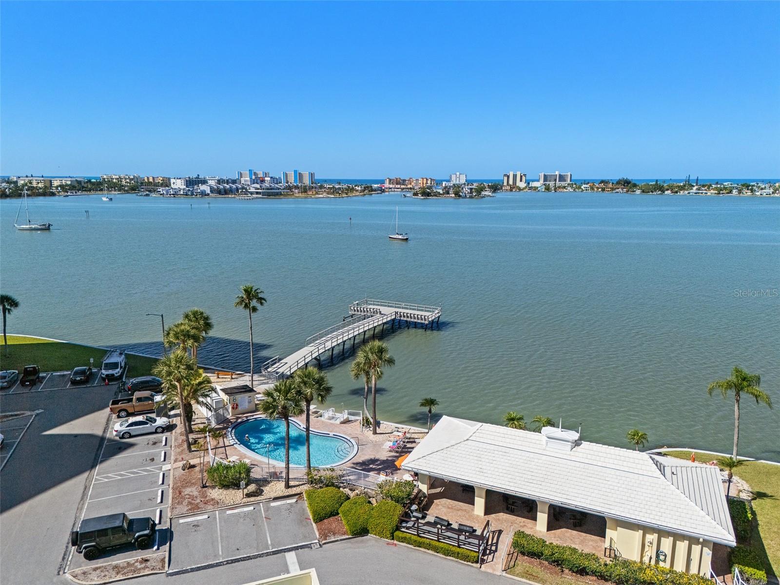 4775 COVE CIR #103, ST PETERSBURG, FL, 33708