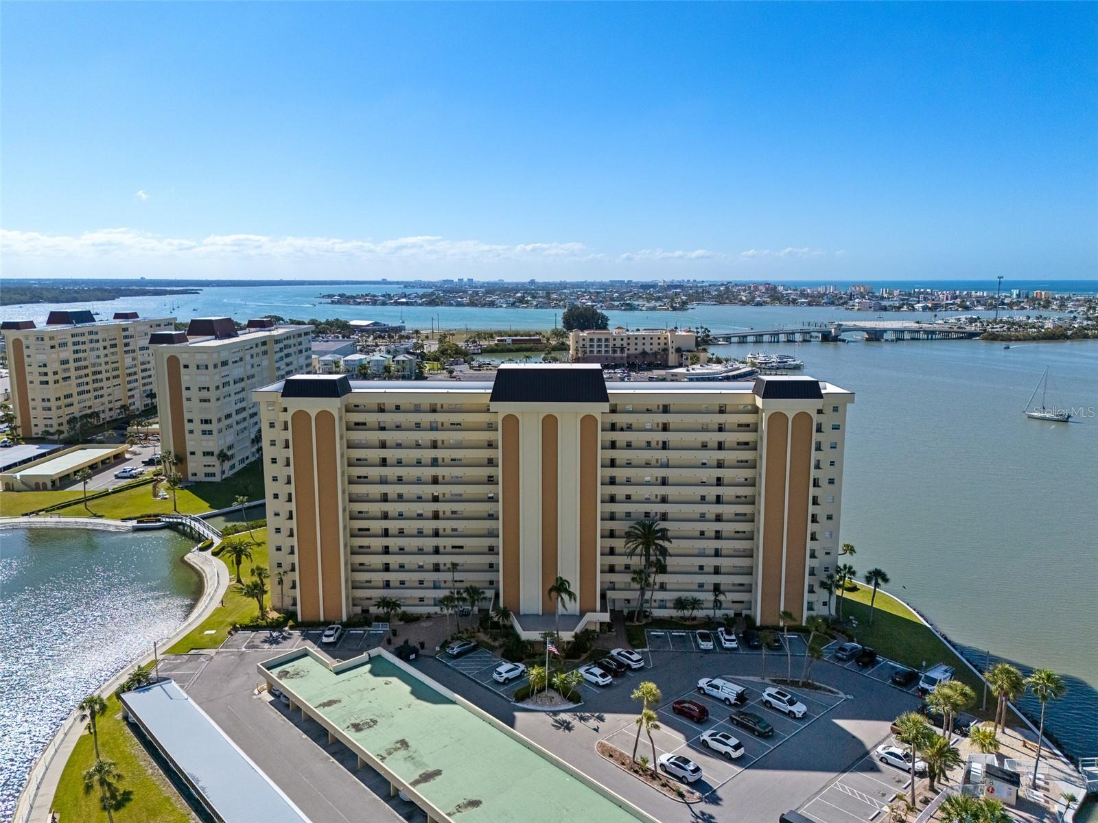 4775 COVE CIR #103, ST PETERSBURG, FL, 33708