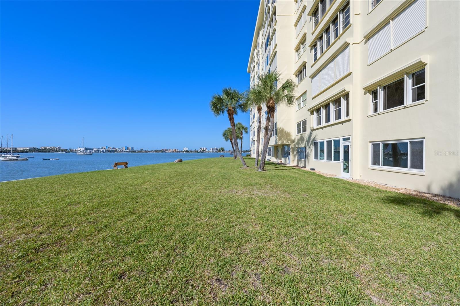 4775 COVE CIR #103, ST PETERSBURG, FL, 33708