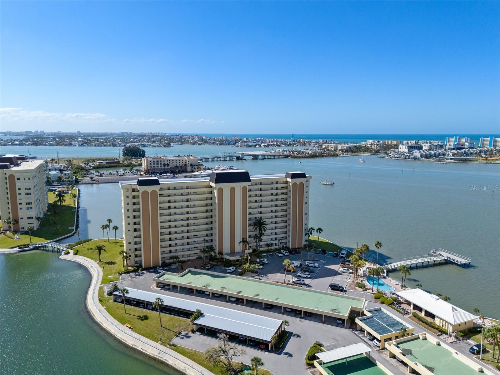 4775 COVE CIR #103, ST PETERSBURG, FL, 33708