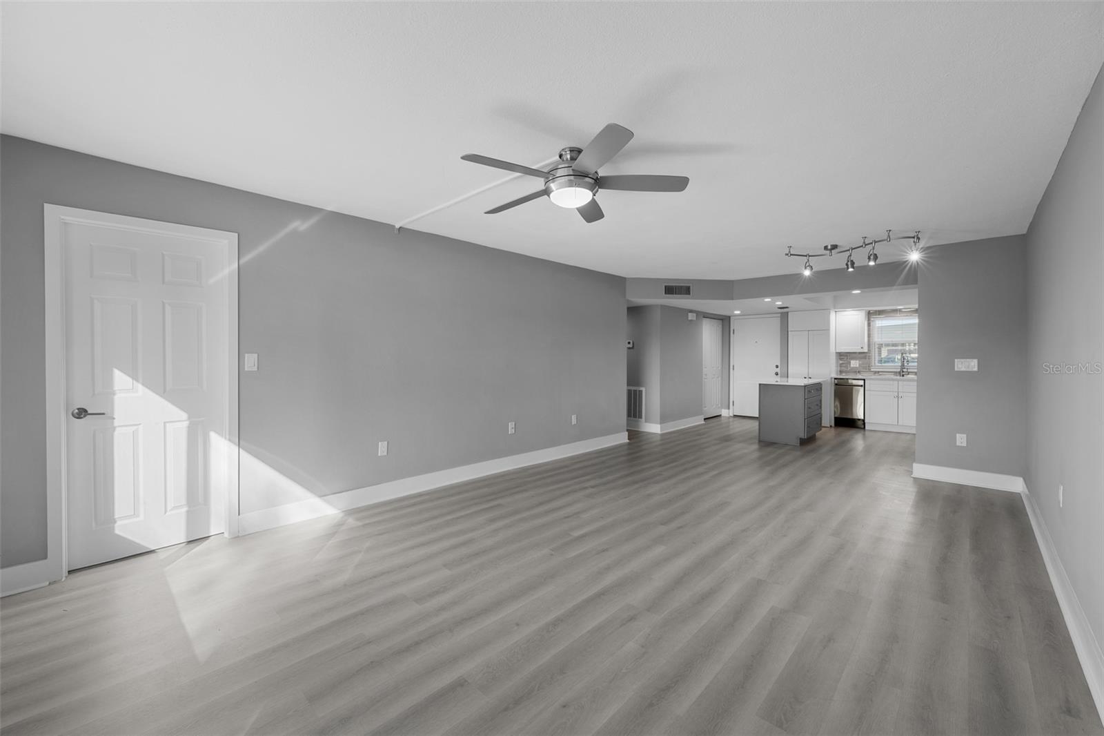 4775 COVE CIR #103, ST PETERSBURG, FL, 33708