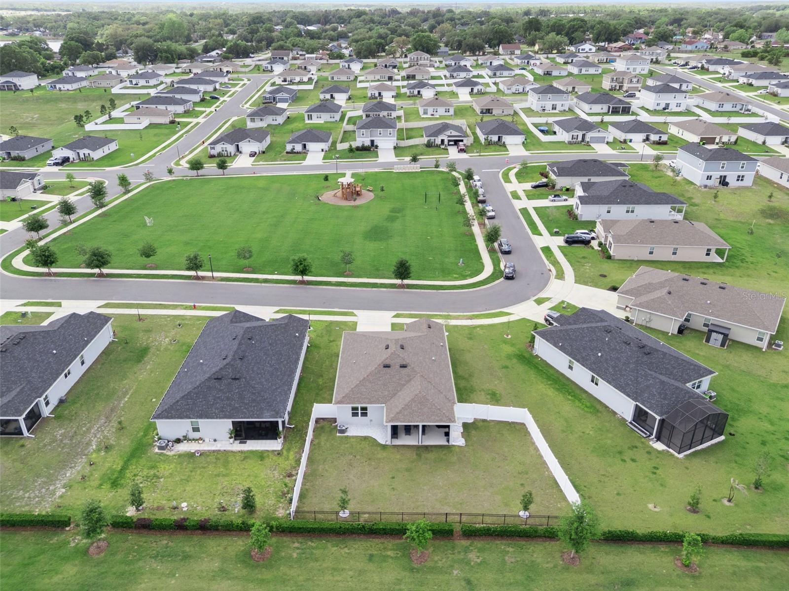 1682 LITTLELEAF BOXWOOD LOOP, MASCOTTE, FL, 34753