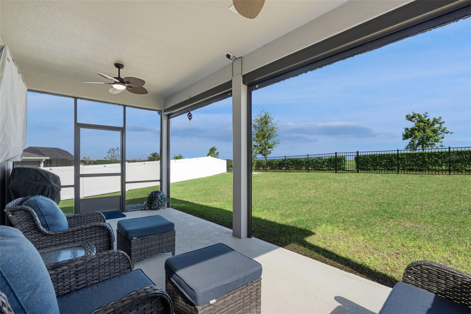 1682 LITTLELEAF BOXWOOD LOOP, MASCOTTE, FL, 34753