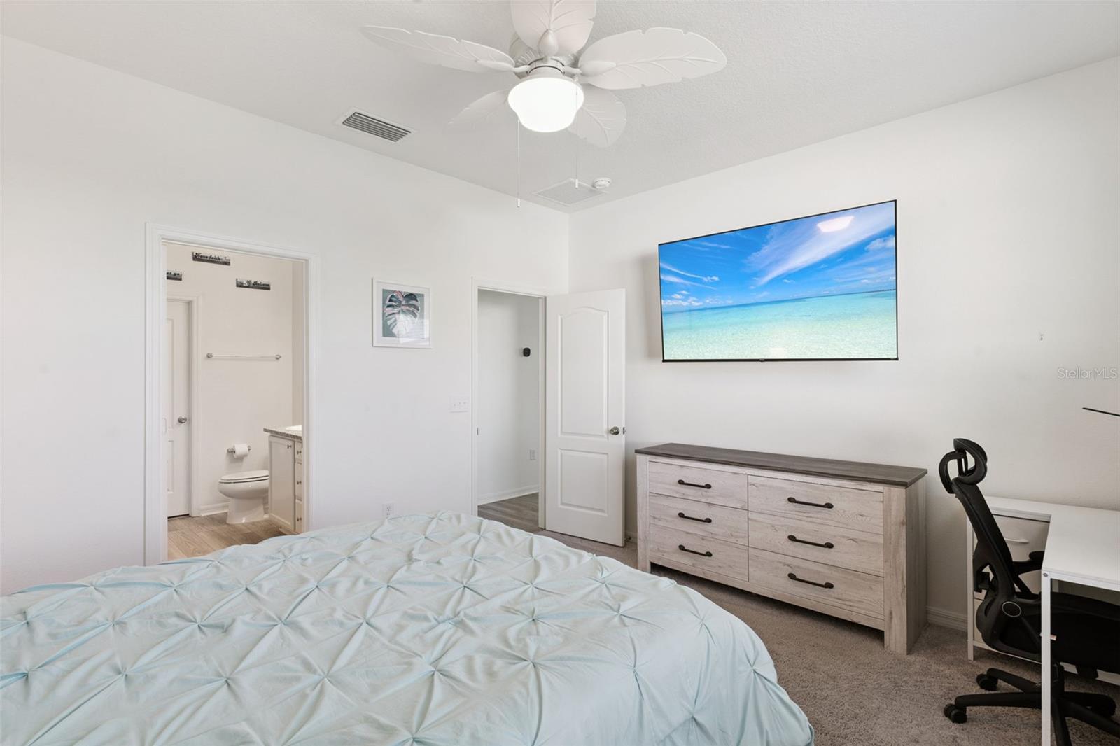 1682 LITTLELEAF BOXWOOD LOOP, MASCOTTE, FL, 34753