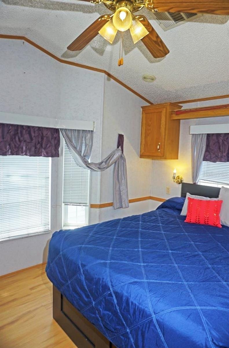 21145 LAZY DAYS CIR, LUTZ, FL, 33558