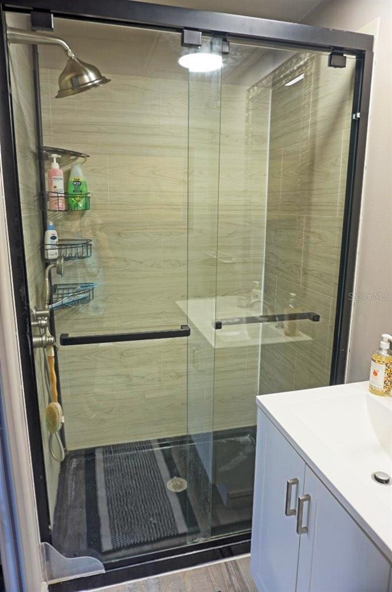 21145 LAZY DAYS CIR, LUTZ, FL, 33558