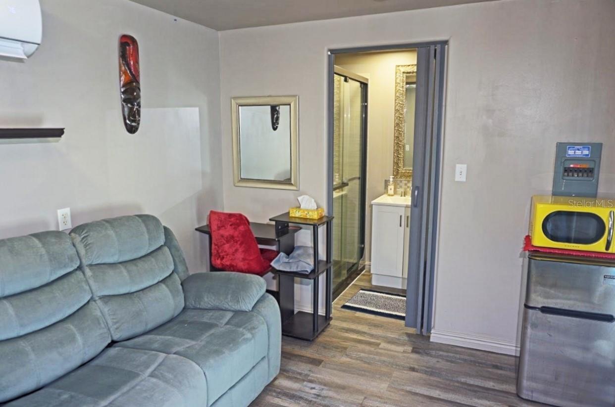 21145 LAZY DAYS CIR, LUTZ, FL, 33558