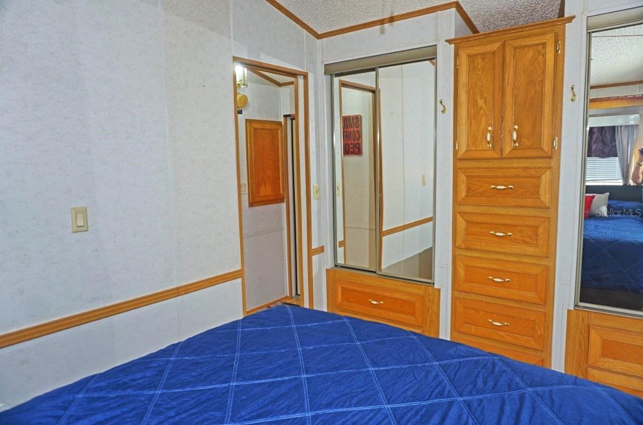 21145 LAZY DAYS CIR, LUTZ, FL, 33558