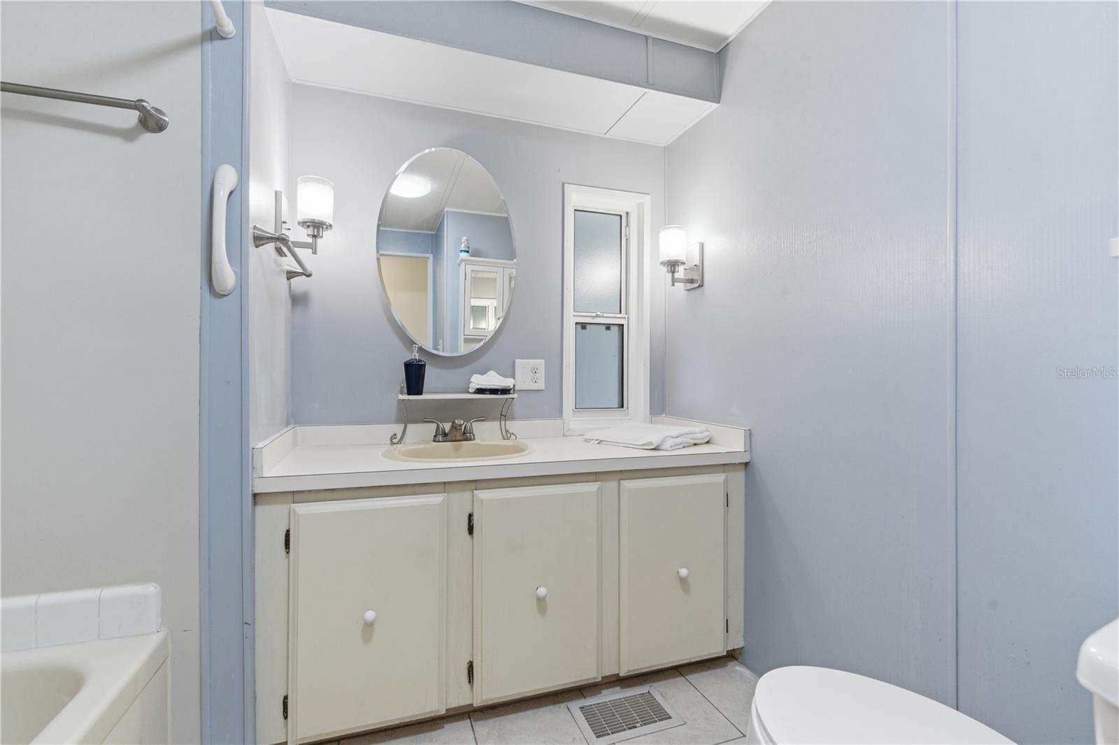 808 53RD AVE E #246, BRADENTON, FL, 34203