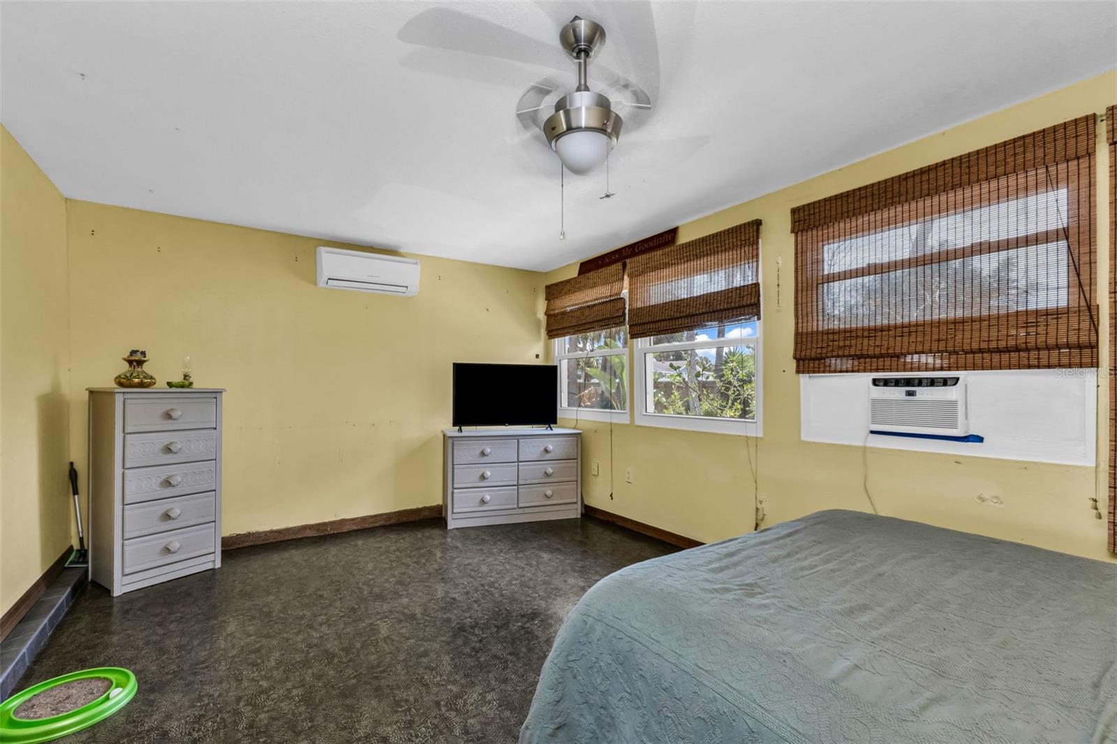 22289 OLEAN BLVD, PORT CHARLOTTE, FL, 33952