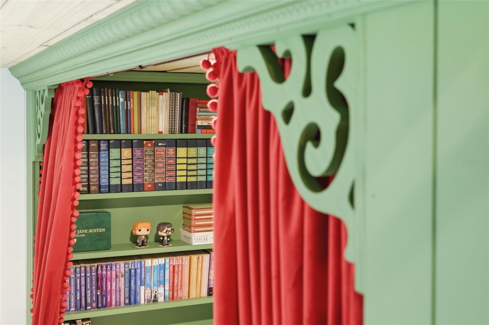 1925 PINE CT, DELAND, FL, 32720