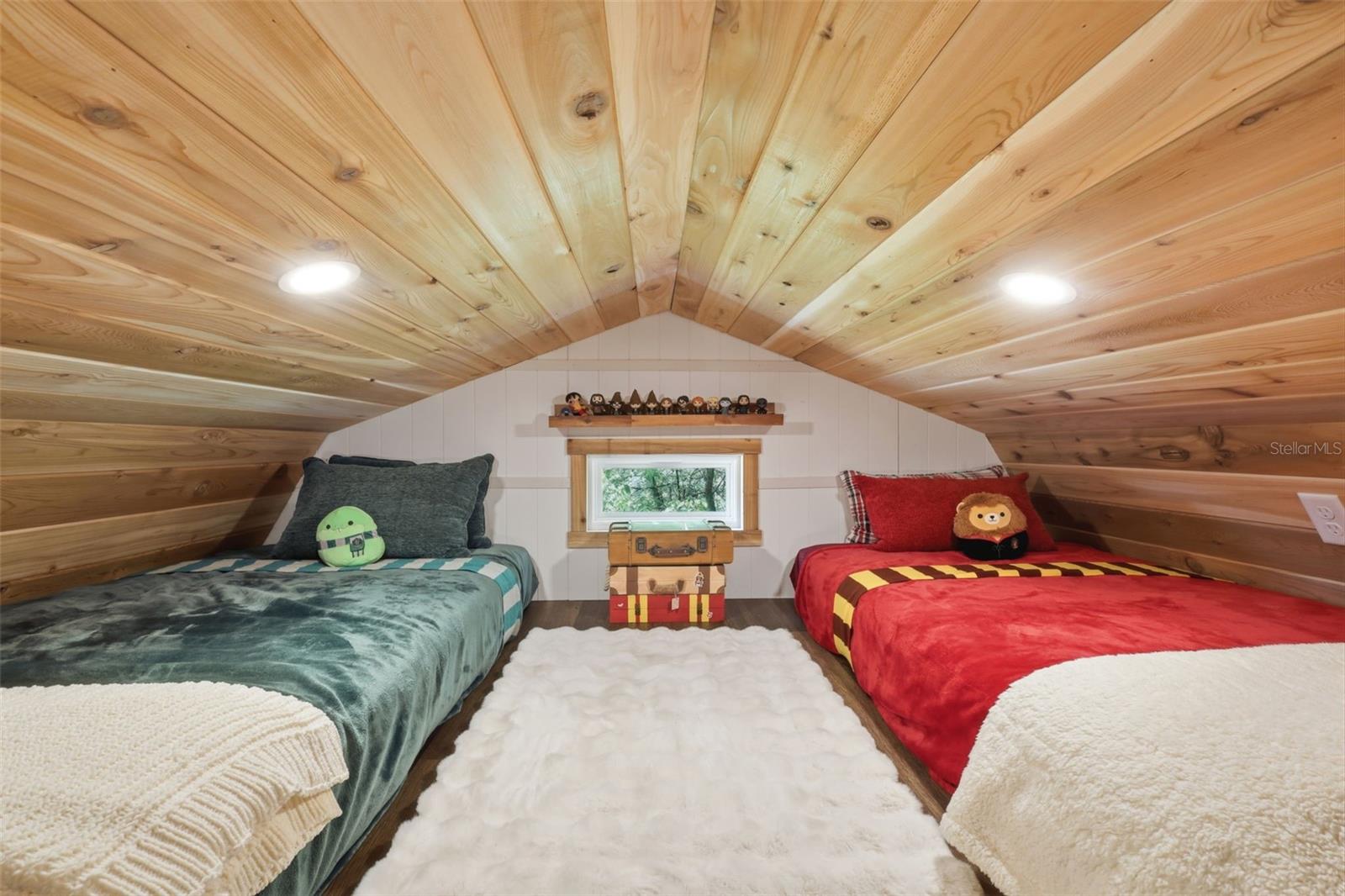 1925 PINE CT, DELAND, FL, 32720