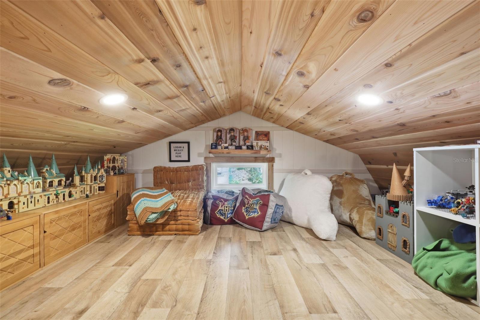 1925 PINE CT, DELAND, FL, 32720