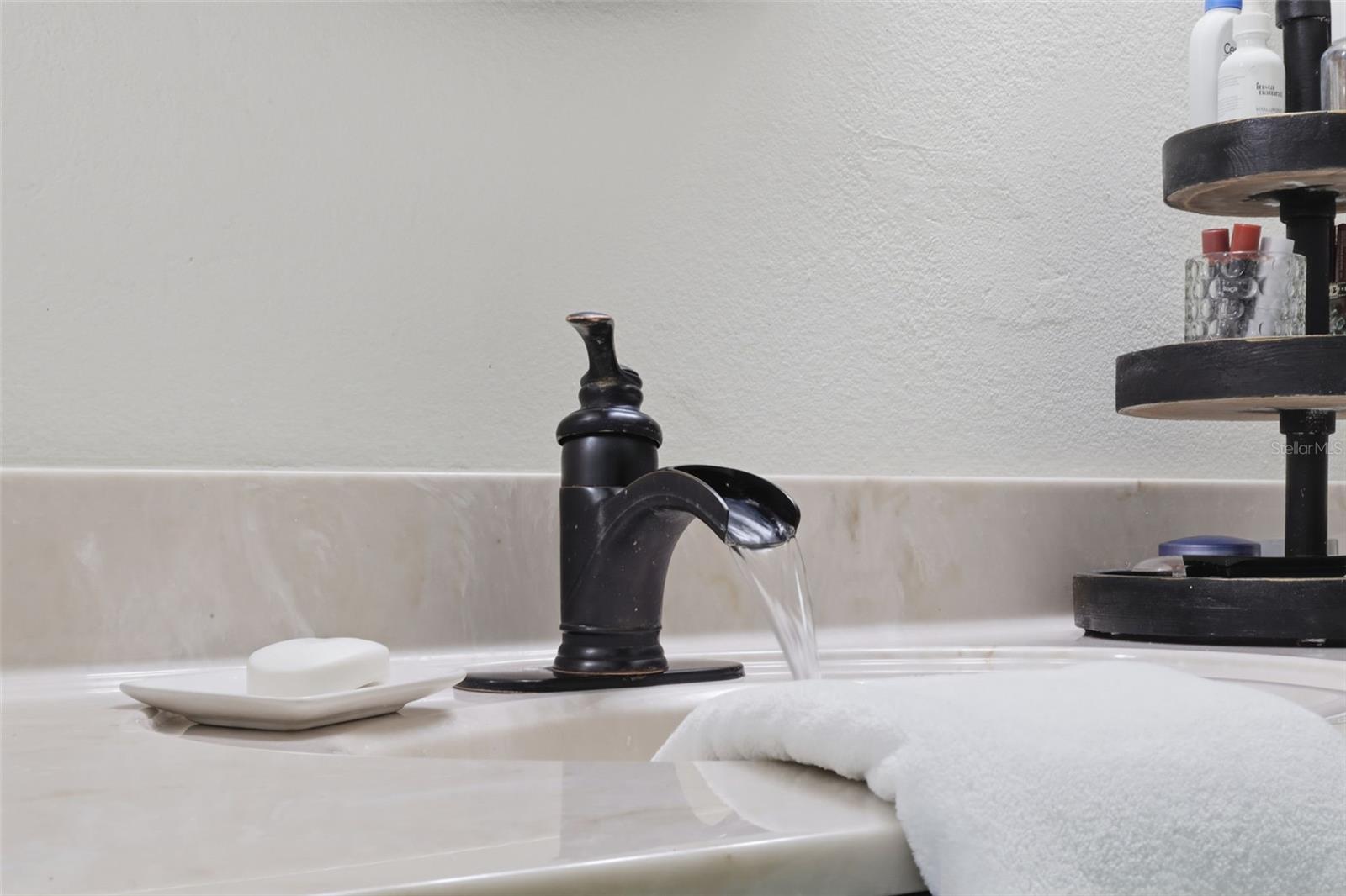 1925 PINE CT, DELAND, FL, 32720