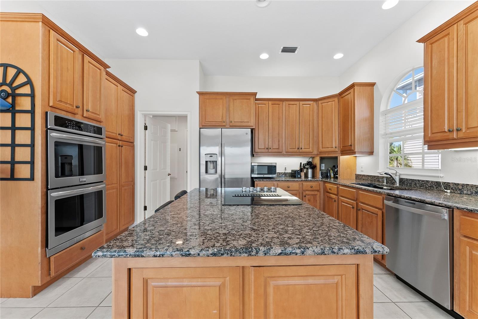 3020 GULF OF MEXICO DR #2, LONGBOAT KEY, FL, 34228