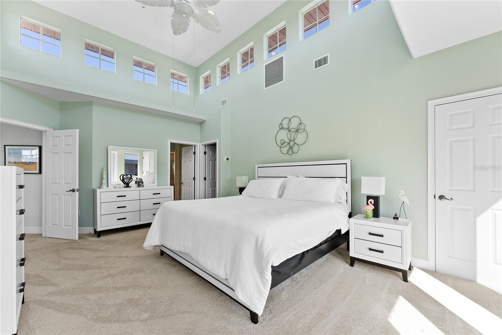 3020 GULF OF MEXICO DR #2, LONGBOAT KEY, FL, 34228