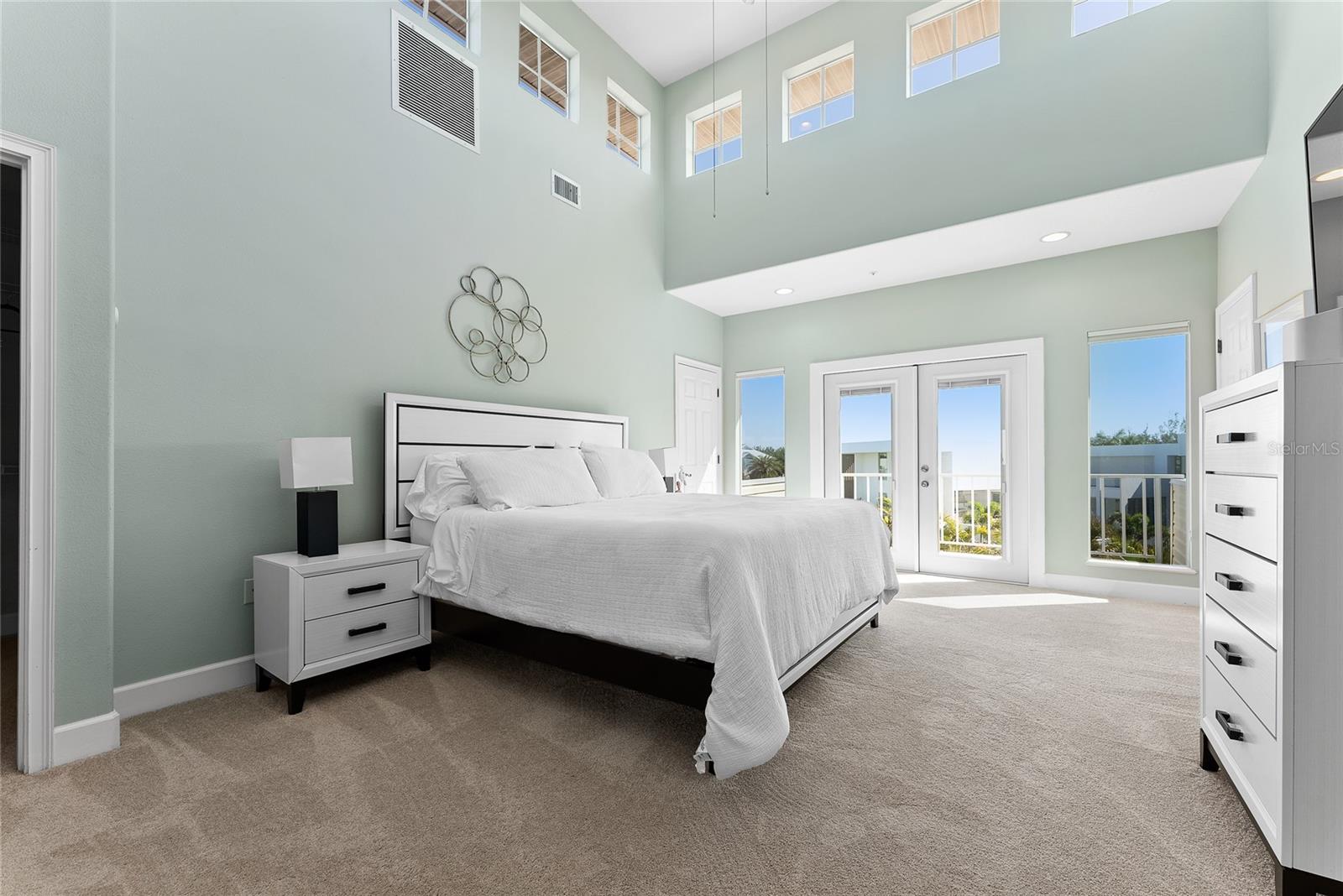 3020 GULF OF MEXICO DR #2, LONGBOAT KEY, FL, 34228