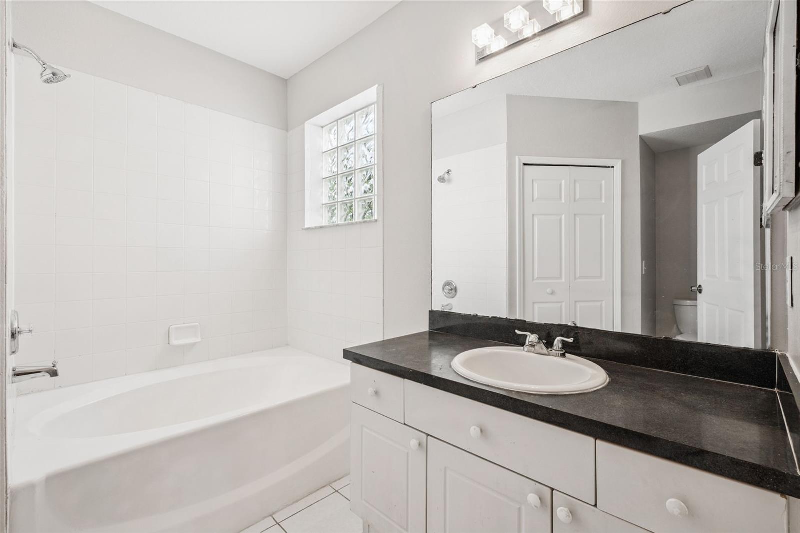 2522 WOODS EDGE CIR, ORLANDO, FL, 32817