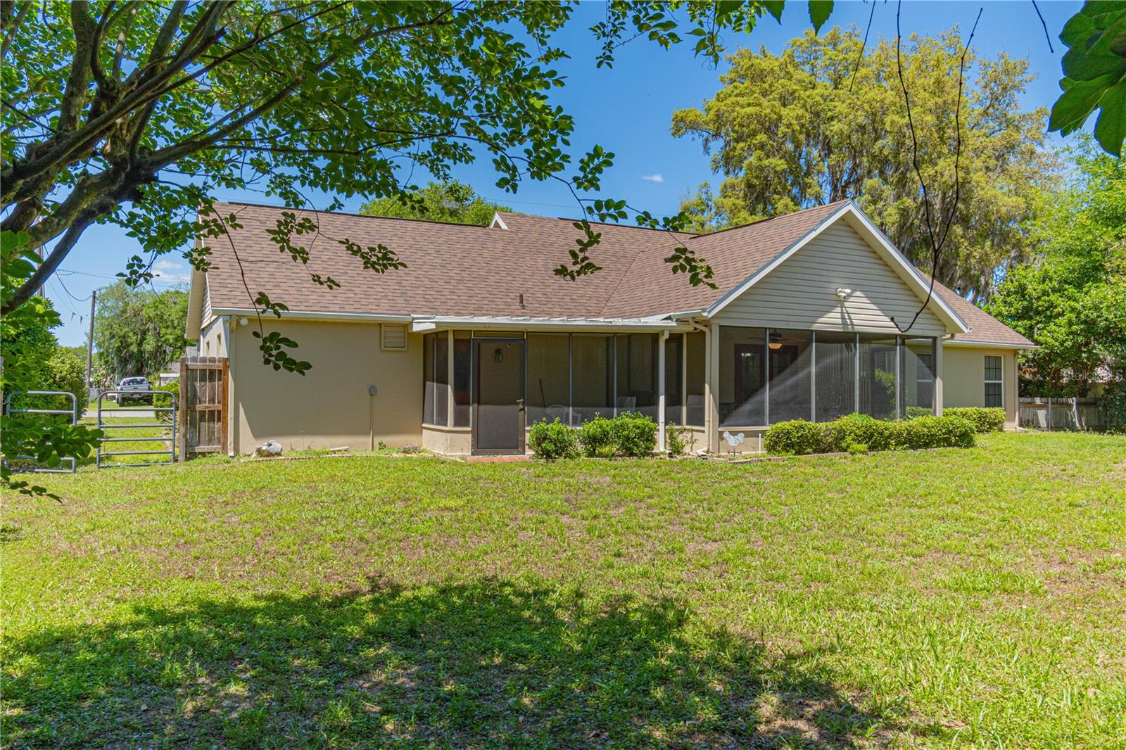 1343 CR 437, LAKE PANASOFFKEE, FL, 33538