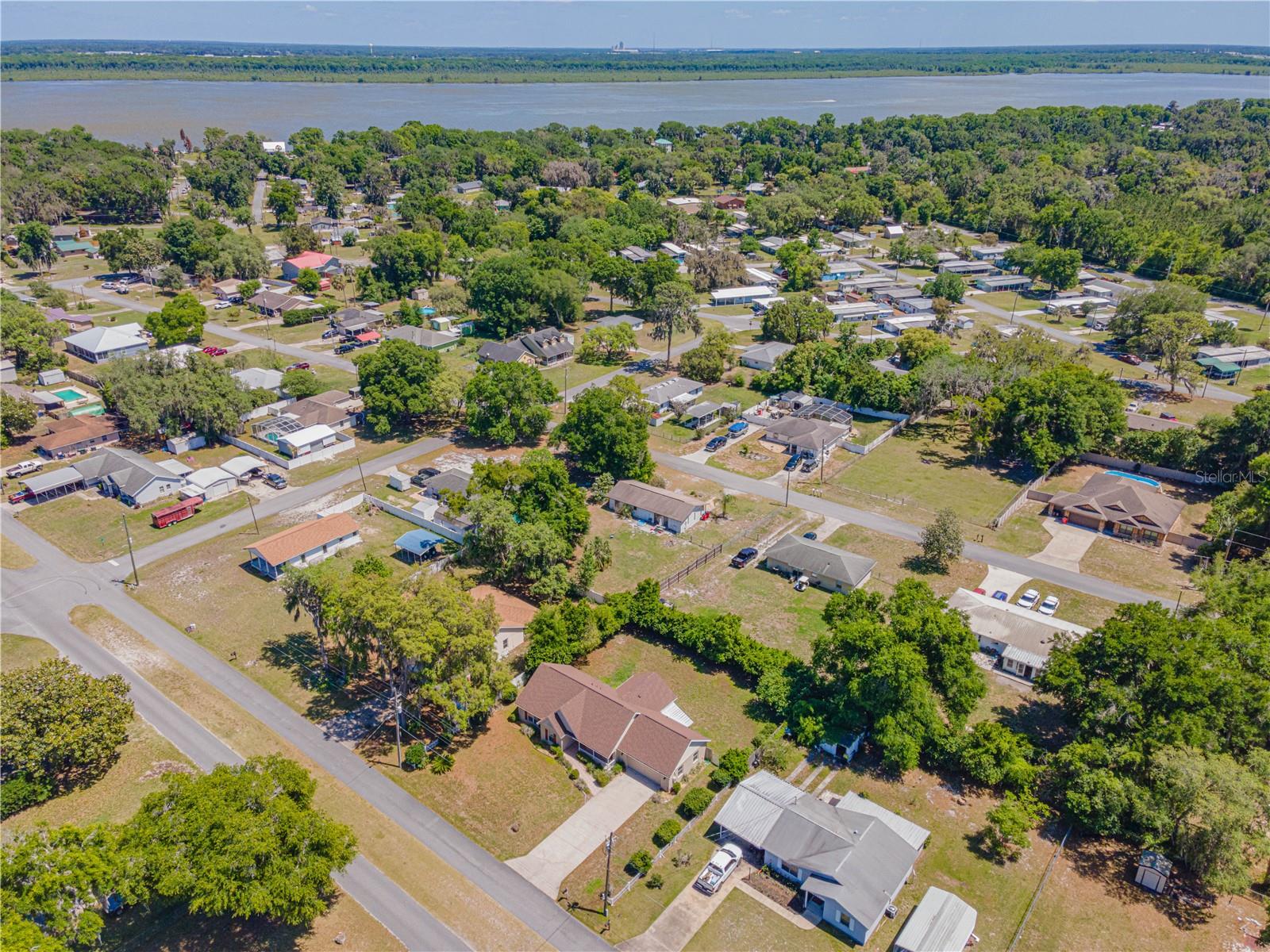 1343 CR 437, LAKE PANASOFFKEE, FL, 33538