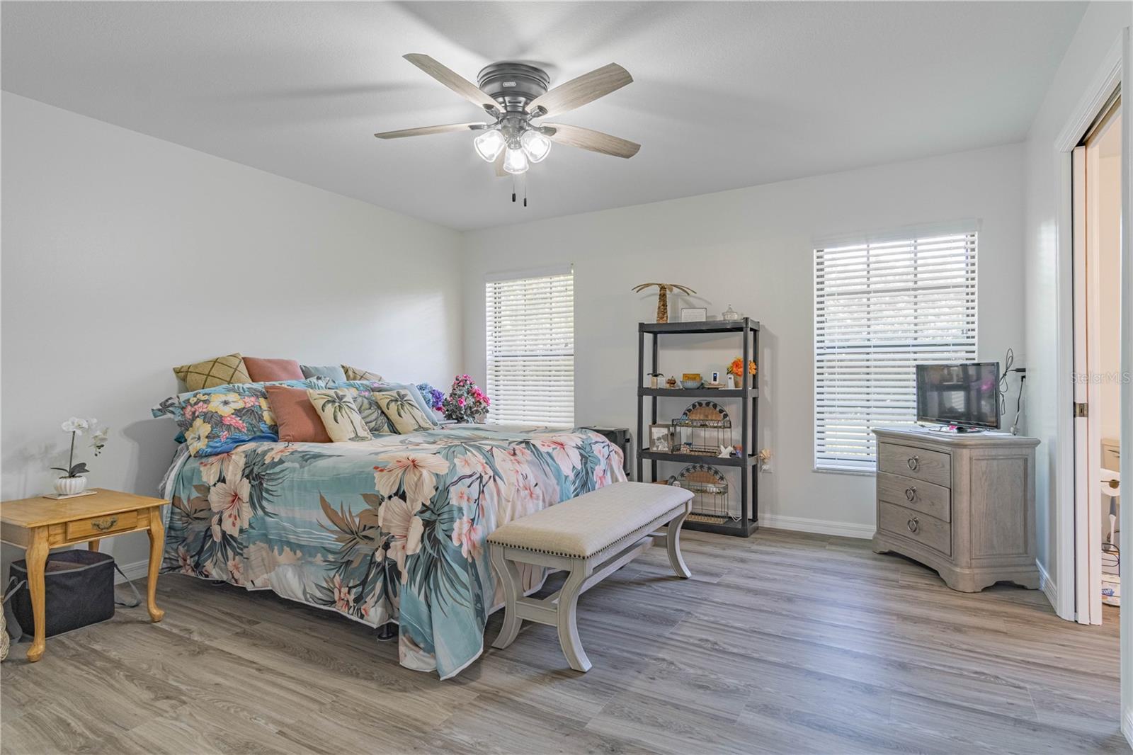 1343 CR 437, LAKE PANASOFFKEE, FL, 33538