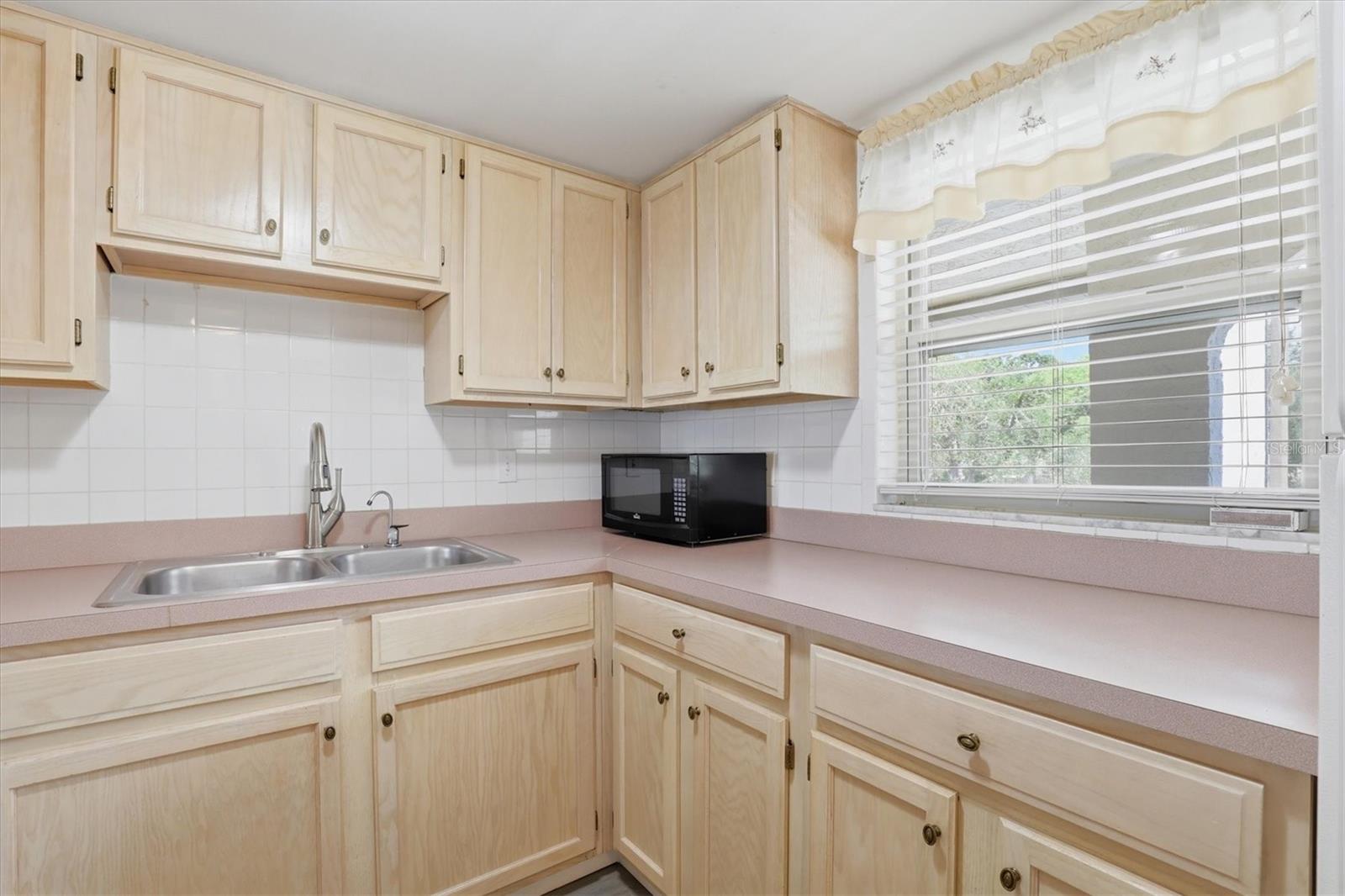 7701 STARKEY RD #412, SEMINOLE, FL, 33777