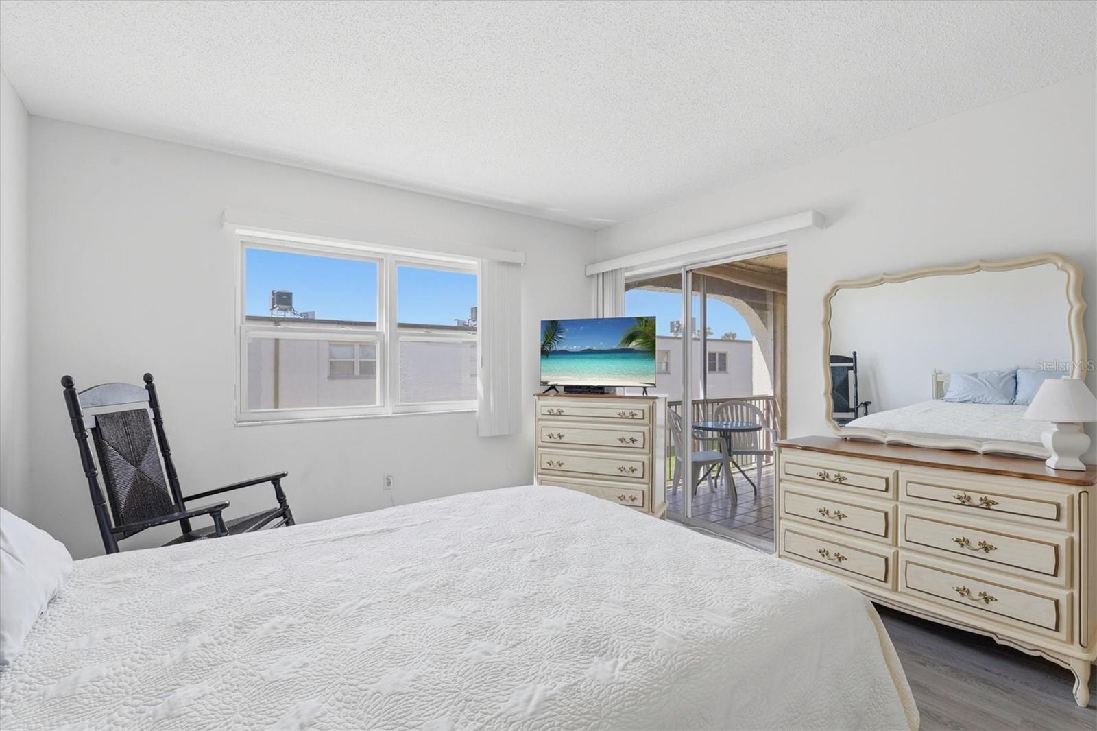 7701 STARKEY RD #412, SEMINOLE, FL, 33777