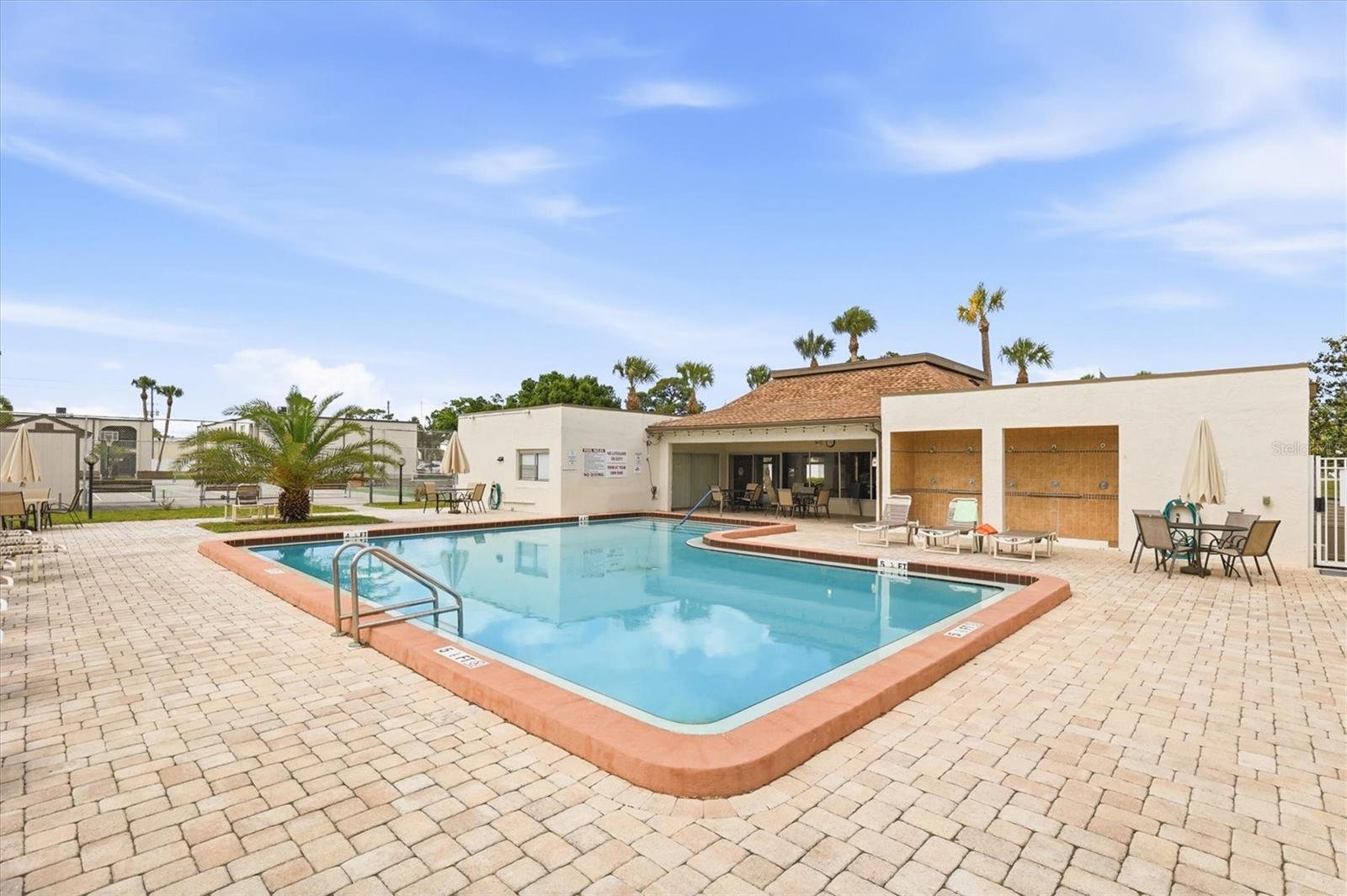 7701 STARKEY RD #412, SEMINOLE, FL, 33777