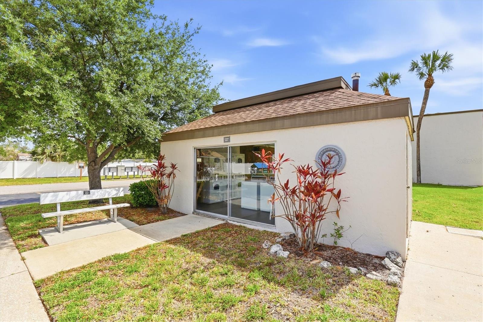 7701 STARKEY RD #412, SEMINOLE, FL, 33777