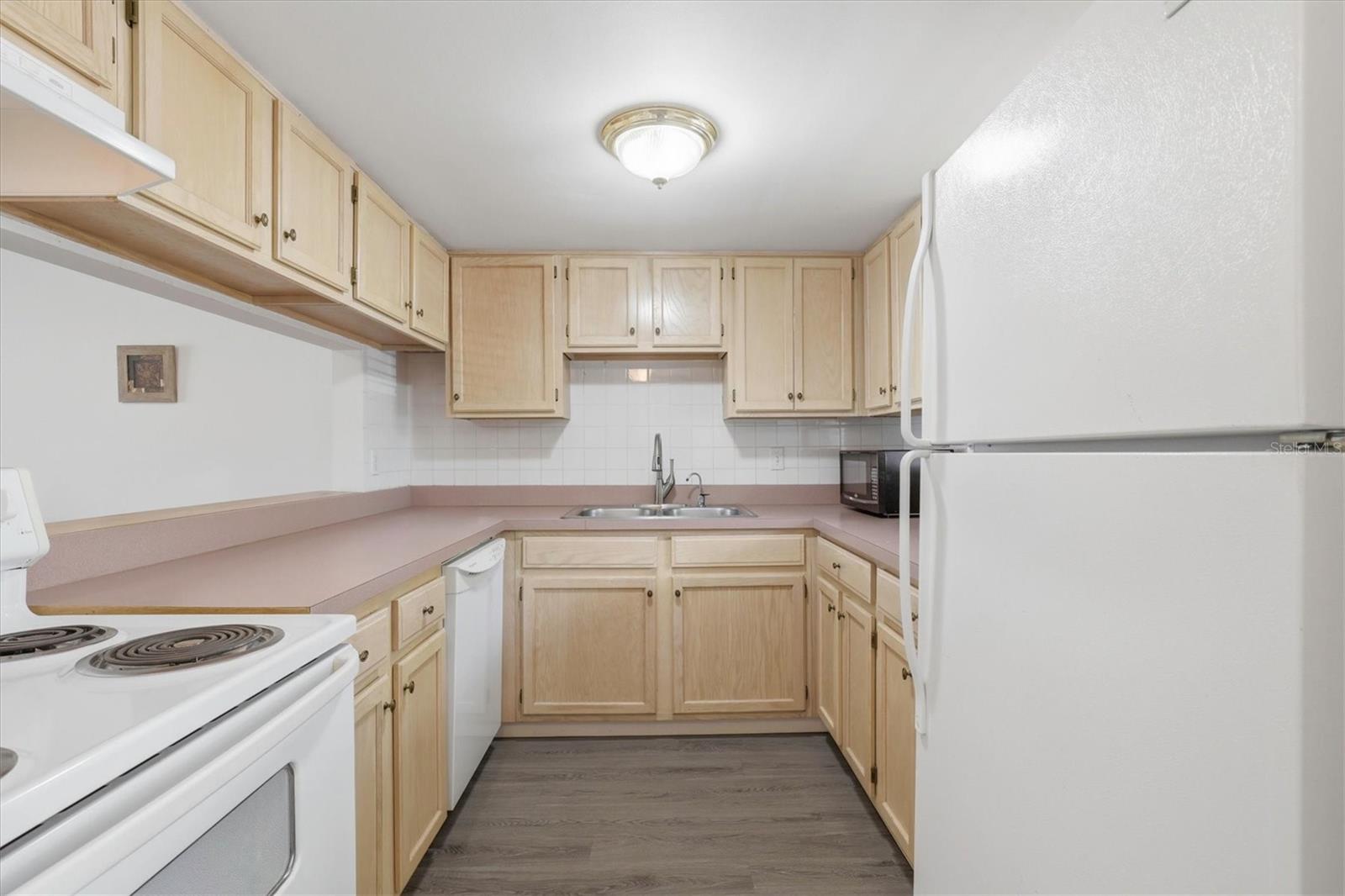 7701 STARKEY RD #412, SEMINOLE, FL, 33777