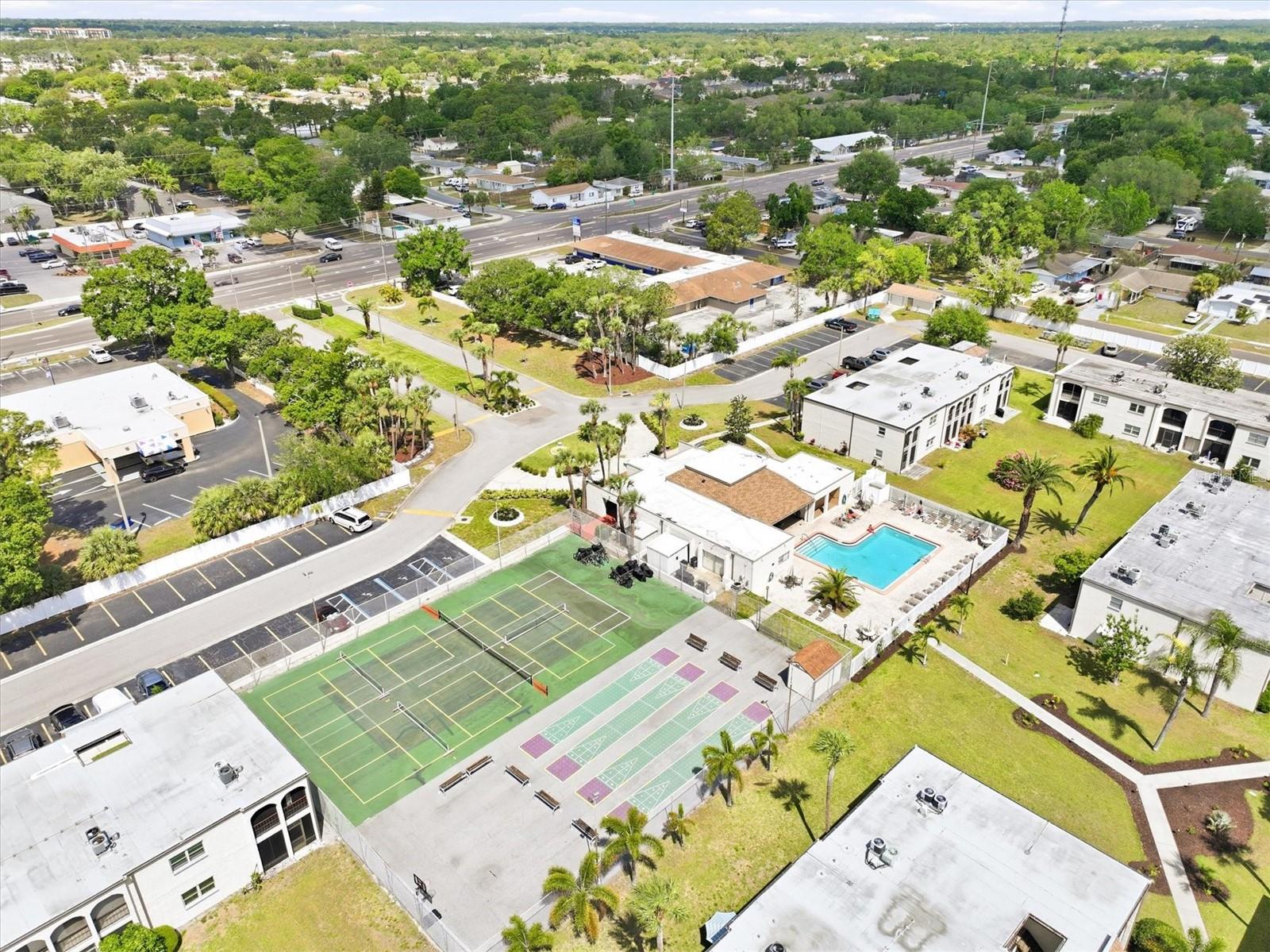 7701 STARKEY RD #412, SEMINOLE, FL, 33777