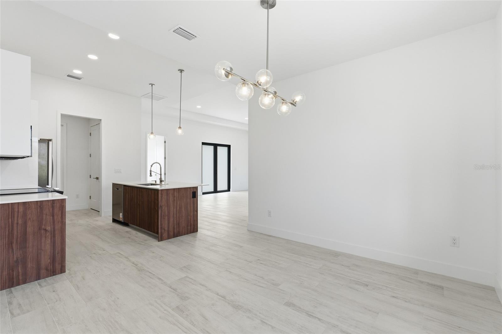 PORT CHARLOTTE SEC 085, PORT CHARLOTTE, FL, 33981