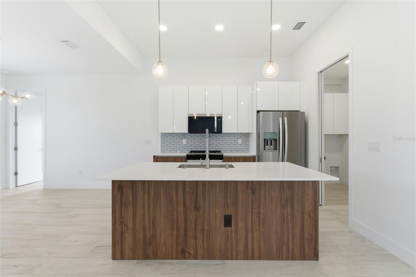 PORT CHARLOTTE SEC 085, PORT CHARLOTTE, FL, 33981