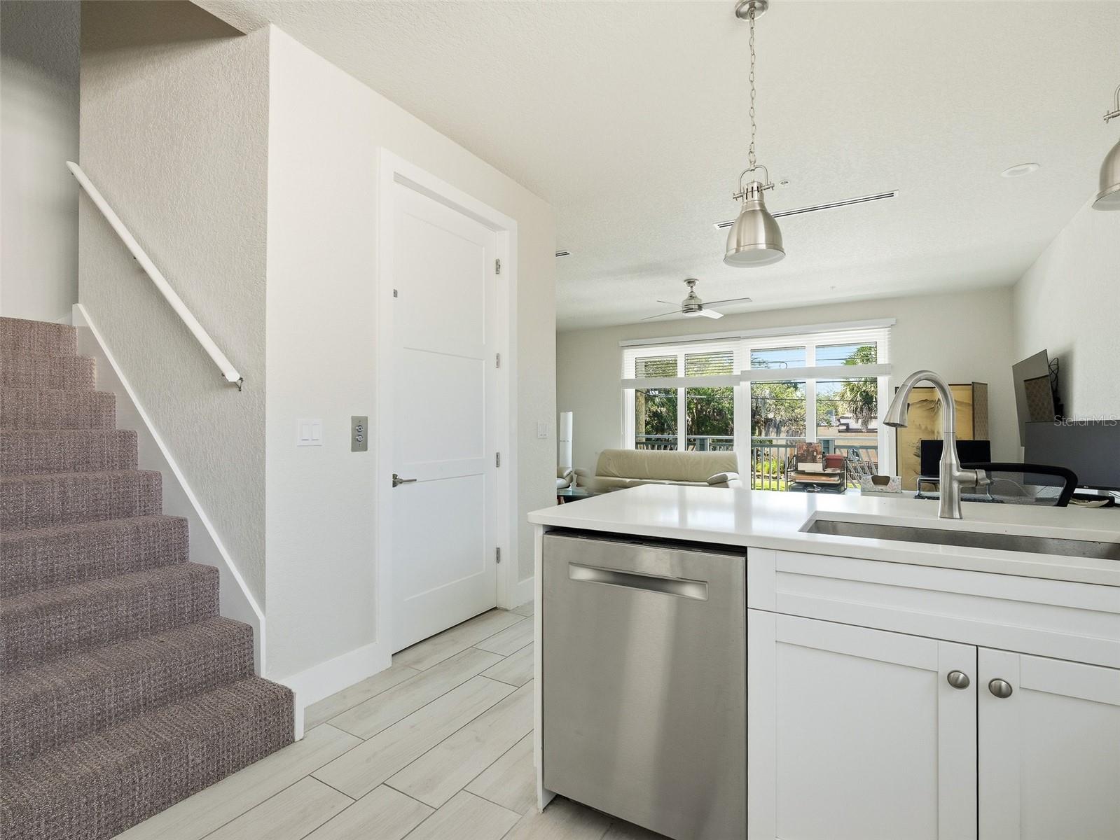 140 JULIA ST, NEW SMYRNA BEACH, FL, 32168