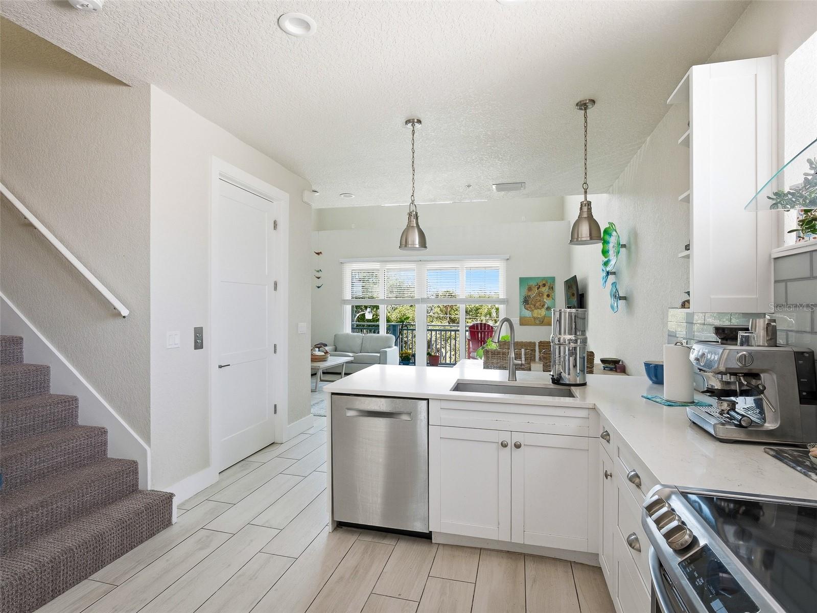 140 JULIA ST, NEW SMYRNA BEACH, FL, 32168